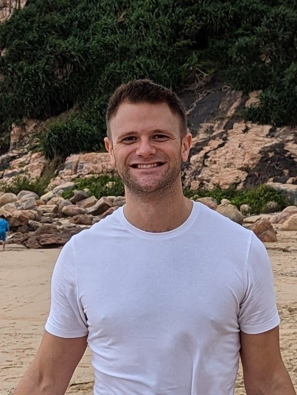 Chris, co-founder of Nature Calls during a beach clean